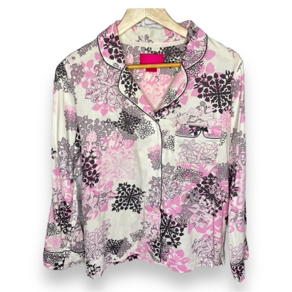 Victoria’s Secret Pink Floral Snowflake Flannel Button Up Pajama Top Small - Picture 1 of 6